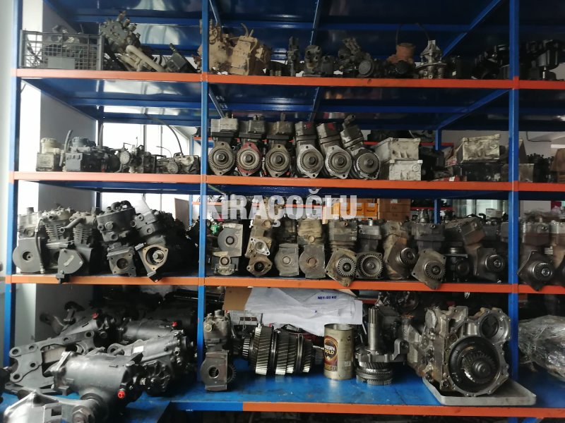 Mercedes Kamyon Çıkma Parça 