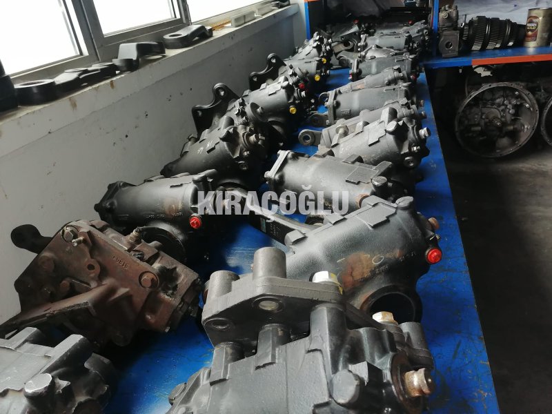 Mercedes Kamyon Çıkma Parça 